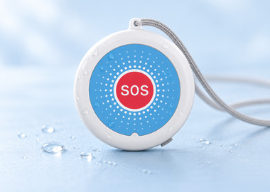 HTK01-with-lanyard-and-water-droplets
